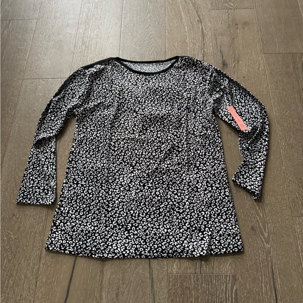 Uncover Black and White Leopard Print Women's Top